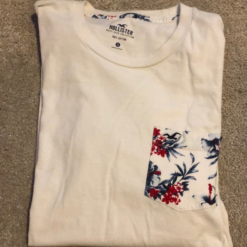 A hollister t-shirt